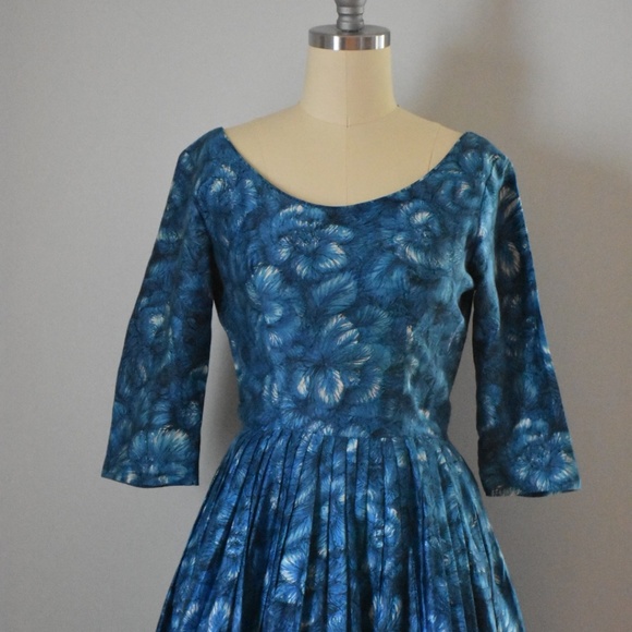 Vintage 50s Dress - Picture 6 of 8